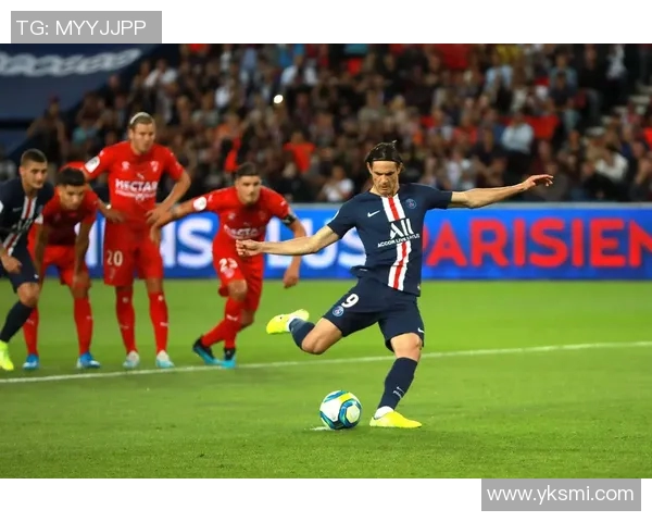 巴黎圣日耳曼取得法甲五连胜,卡瓦尼再现神勇状态助球队登顶排行榜 巴黎圣日耳曼取得法甲五连胜,卡瓦尼再现神勇状态助球队登顶排行榜